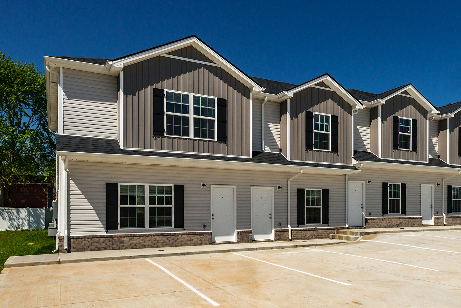 Arrowood Farms The Multifamily Advisory Group at Cushman & Wakefield